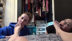 Shaylee Gets Tongue Worshipped From Riley And Mandy!