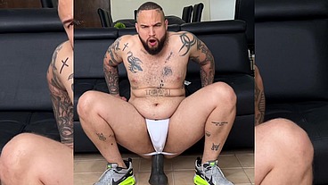verga enorme en el Culo de Scoty Brayan