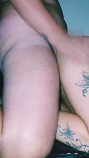 POV Française baisé par son collègue le fait gicler deux fois - Couple Réel Amateur MretMme