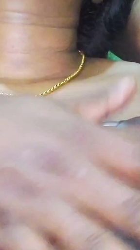 Sandra hot bhabhi Brust Scene No. 1   Clip 1
