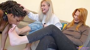 Ebony Interracial Foot Worship 260fps - Home Made