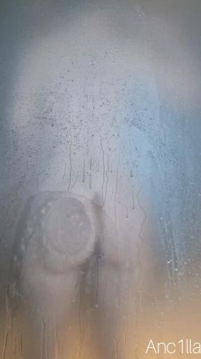 IK BETRAPTE JE TERWIJL JIJ ME STIEKEM AAN HET BEGLUREN WAS ONDER DE DOUCHE (VOYEUR / JOI / DIRTY TALK / NEDERLANDSE VIDEO) (English version on feed)