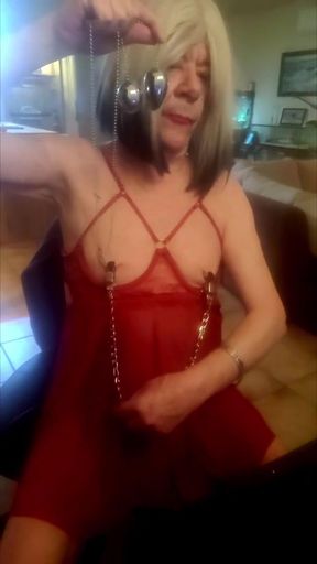 Diana, her cat, is hungry.