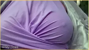 Amateur OLDER WOMAN exposes her braless perfect knockers outdoors