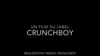 Der arabische Amateur-Daddy Leo Rex lässt sich in einer Hardcore-Szene ungeschützt anal durchnehmen.