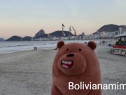 Sem calcinha no causadao de Copacabana  provocando 😜😜 mostrando a ppkinha 😈