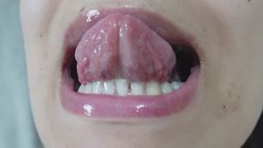 hiccups I play with my tongue I turn it out and then I suck my fingers with my mouth 4k