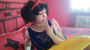 chantalchannel as burping hot snowhite disney princess