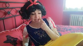 chantalchannel as burping hot snowhite disney princess