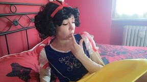 chantalchannel as burping hot snowhite disney princess