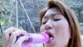 Horny Yui Goes Wild — Deep Vibing Pleasure Unleashed