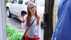 This Babysitter Is Such A Cutie