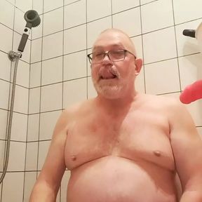 Old guy masturbation in shower