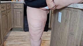 I lifted my dress and flashed my ass at the guy at the bus stop - kinky BBW, SSBBW, POV, ass worship (big butt, big booty, big ass, huge ass, big tits, big boobs, massive ass, big fat pussy, Big Ass