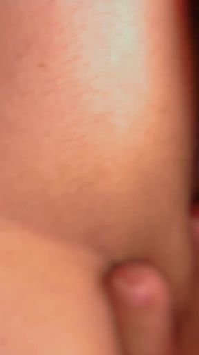 Beautiful Fuck of Narrow Pussy with Small Dick Pee on the Pussy