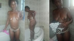 crazybitch taking her shower before fucking the most biggest dick in nigeria but a ghanaian