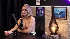 MELHORES MOMENTOS DA BRUNA CARLOS NO SENSUAL CAST - SAFADEZA 3 (WATCH ON: SHEER/RED)