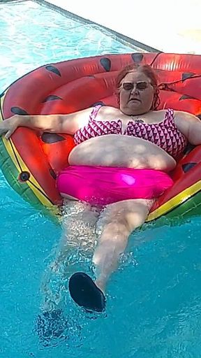 Short Video of BBW Nurse Vicki Floating on Her Huge Watermelon