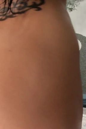 Bitch masturbates with a heel then fucks cunt with a dildo