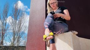 Shoeplay and Dangling From Empressbellasadica in Public