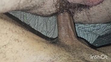 Gozando no pau do magrinho e fazendo ele gozar no.meu cu