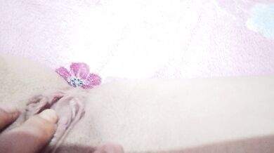 How nice to play with my clitoris until I finish