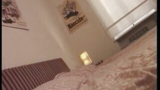 Ώριμη μελαχρινή MILF Andrea Nobili με κάλτσες κάνει ένα ατημέλητο τσιμπούκι πριν από το άγριο πρωκτικό καβάλημα και το σκληρό γαμήσι