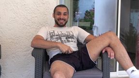 viens on va se comparetr la bite et voir qui a la plus grosse