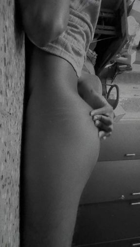 Yummy ass come and eat