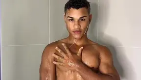 Moaning Through Muscle Heat: Beisels Steaming Solo Gym Session – HotGayPorn