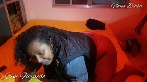nana diaba, policial safada ao inves de acabar com a festa levou geral pro quarto e fudeu com todos eles e levou leitinho na boca - bastidores equipe damas e vagabundos