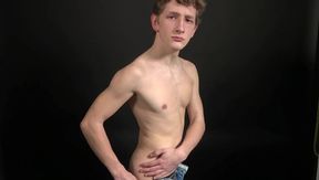 EastBoys.com: Super-cute unexperienced Alan banging live on web cam