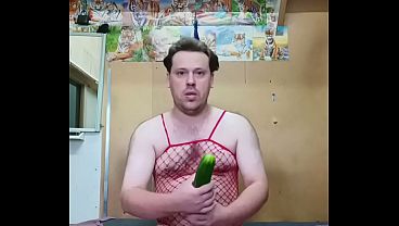 A Russian gay man with a huge delicious ass staged another hot porn shoot!