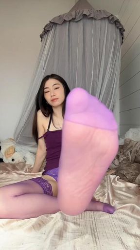 It’s not normal to be obsessed with my feet