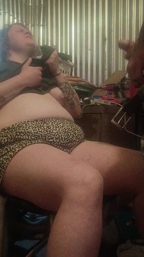 Anisleigh Williams Training to Deep Throat