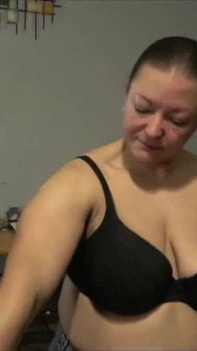 Muscle Worship Me Now