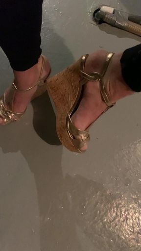 Cumming in my golden wedges