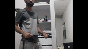 Quer vir dormir comigo e sentir o tamanho do trabuco todo no seu rabo