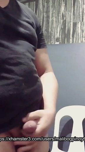 Libog na Daddy Nagjakol at Nagpalabas ng Tamod   Clip 1