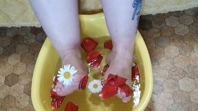 BBW Wife Barefoot Garden - Muddy Feet, Lift & Carry + Footjob - 23 min