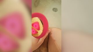 Quickie vibrator clit within bath DEAFENING WHIMPERING AND MOANING RIGID clit upward seal