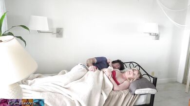 Belle Mom Shares Single Hotel Room Bed With Stepson