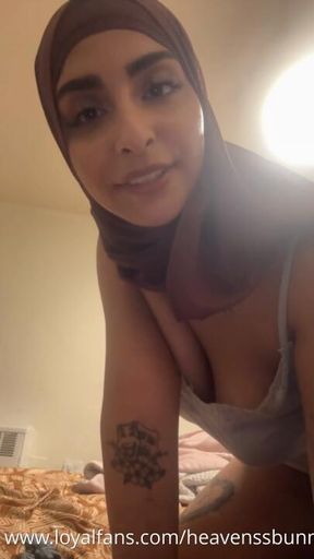 Hijabi Gentle Kisses, Big Ass Worship (snapchat custom)