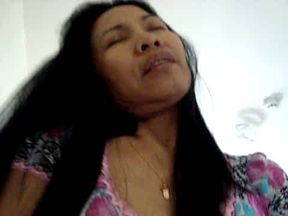 Filipina MILF orgasm