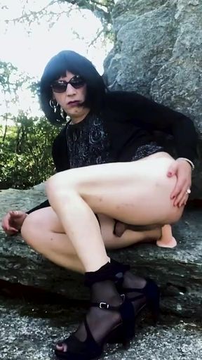 Outdoor performances in tights   Clip 1