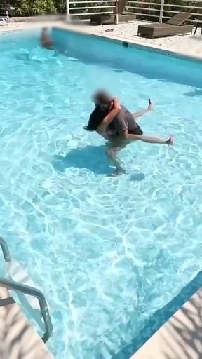 Kinky cumshot party in the Porno Villa! My asshole is for everyone! Free choice of hole!   Clip 1