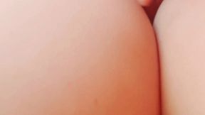 le hago la mejor mamada del mundo amateur a mi hijastro en el autobus, soy su madrastra colegiala teen puta, sexo real casero amateur.