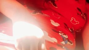 le hago la mejor mamada del mundo amateur a mi hijastro en el autobus, soy su madrastra colegiala teen puta, sexo real casero amateur.