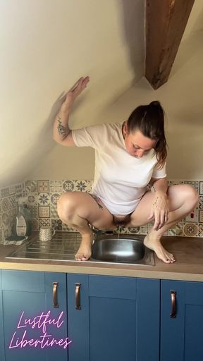 Kitchen Sink Pee