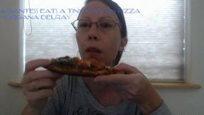 A Giantess Eats a Tiny Man On Pizza WMV